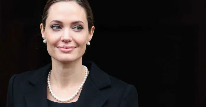 Angelina Jolie How Did She Made Progress Through Her Career