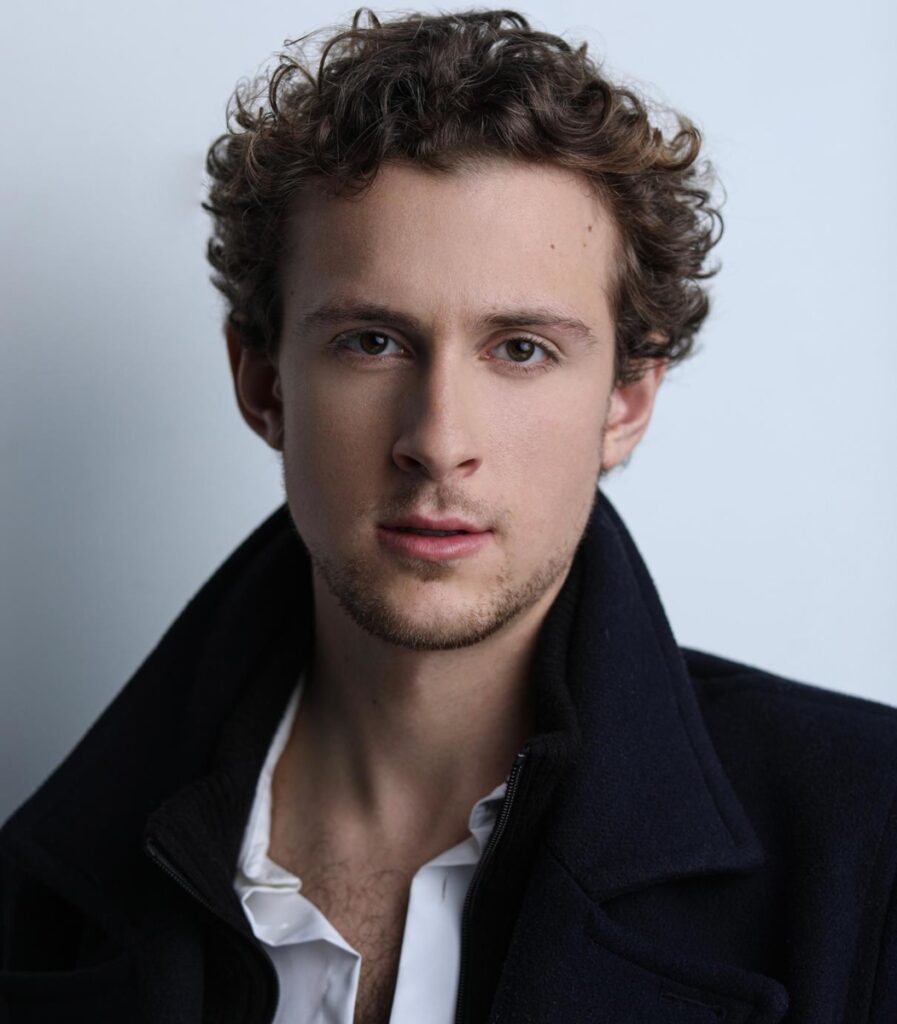 Liam Leone as Troy