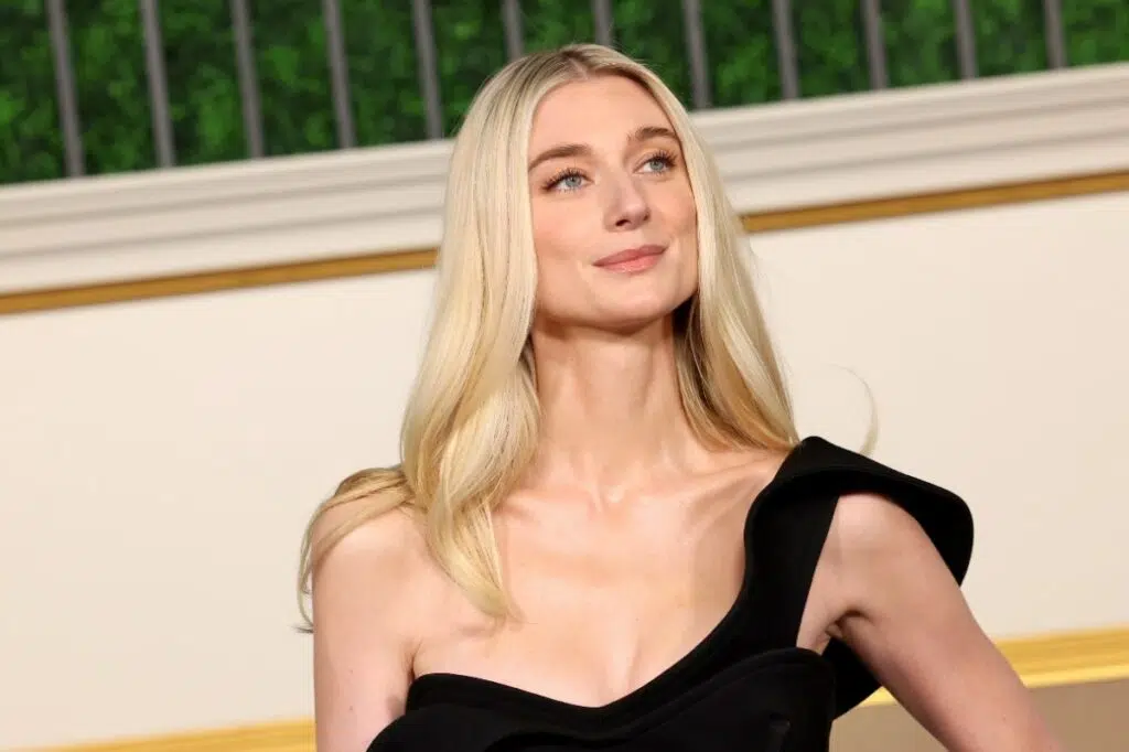 Elizabeth Debicki in MaXXXine horror movie 2024