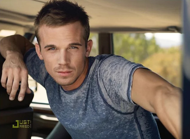 How did Cam Gigandet start her career?