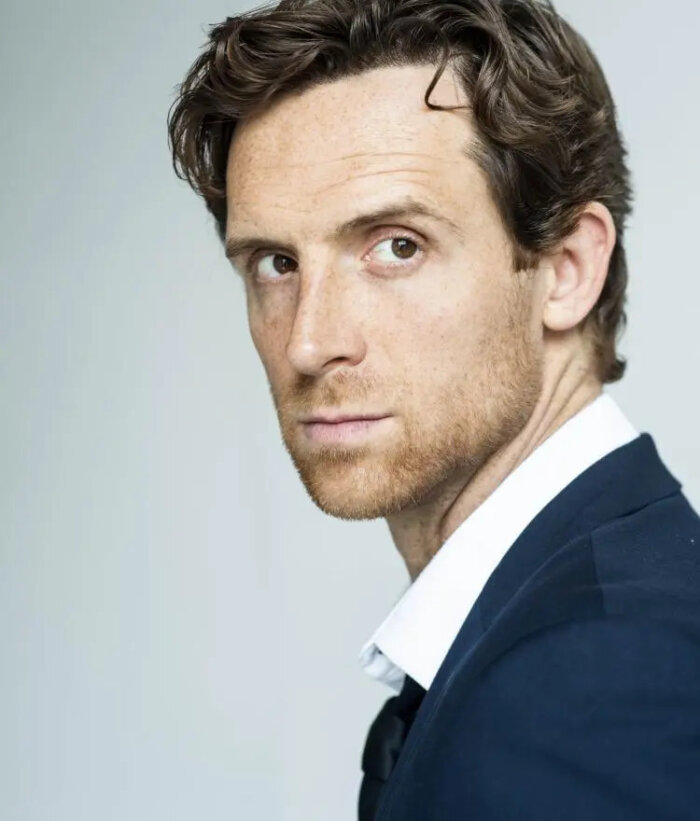 Adam Hurtig as Deputy Craven