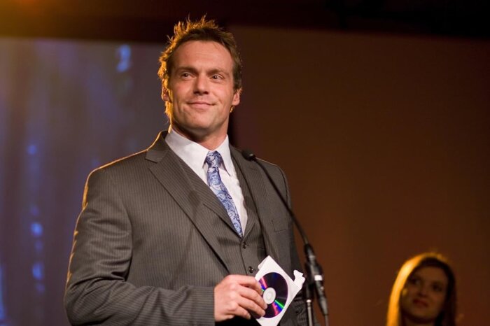 Michael Shanks as Gil