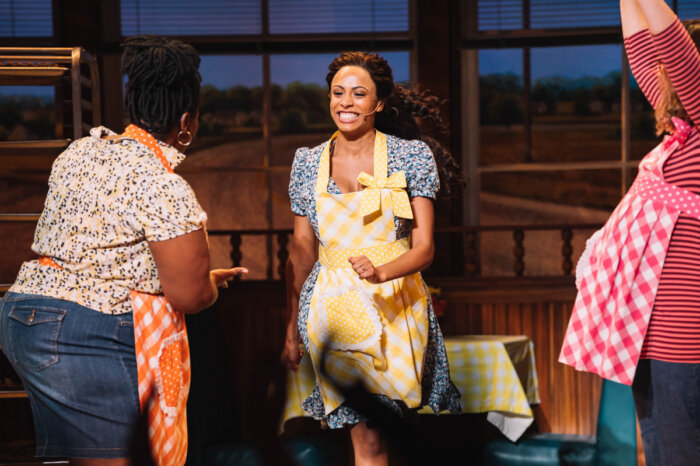 Nicolette Robinson as Laura