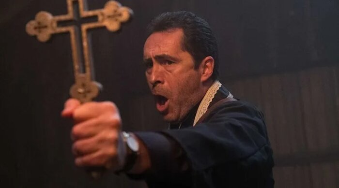 Demian Bichir