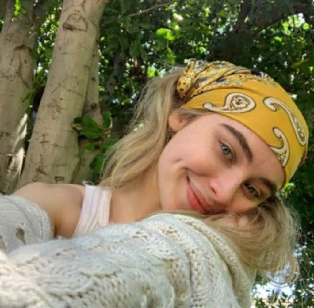 sabrina carpenter no makeup 2