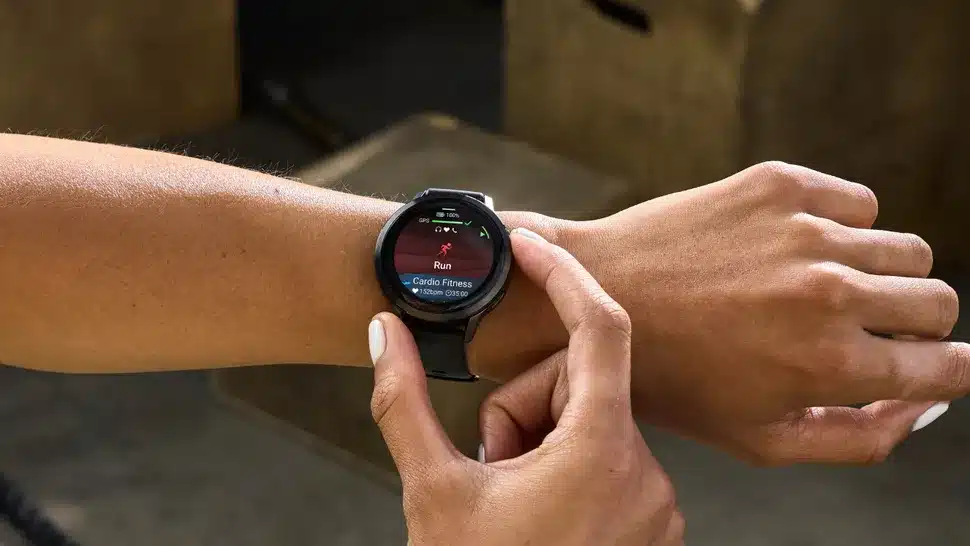 Health & Wellness Tracking Deep Insights vs. Clinical Alerts